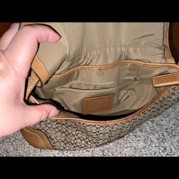 Coach - Picture 2 of 3